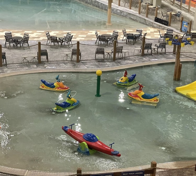 great-wolf-lodge-water-park-concord-photo